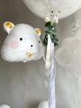 Воздушный белый мишка в облаках